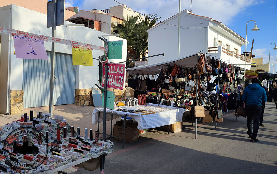 Taschen Markt Villaricos