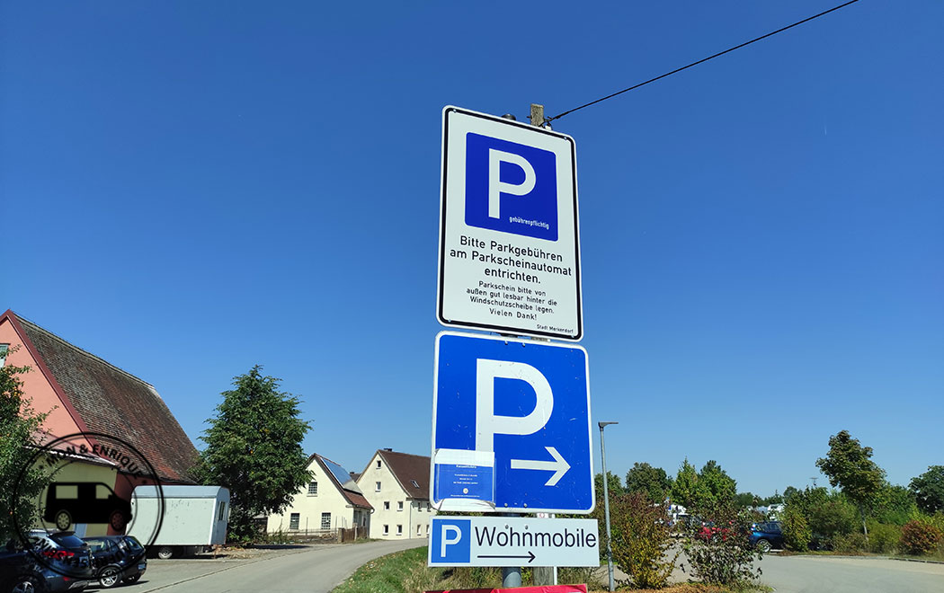 Parkplatzschild Wohnmobil