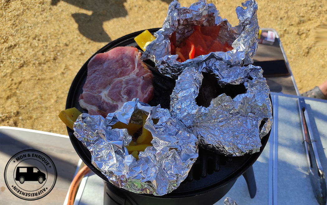 kotlett paprika auf grillflaeche